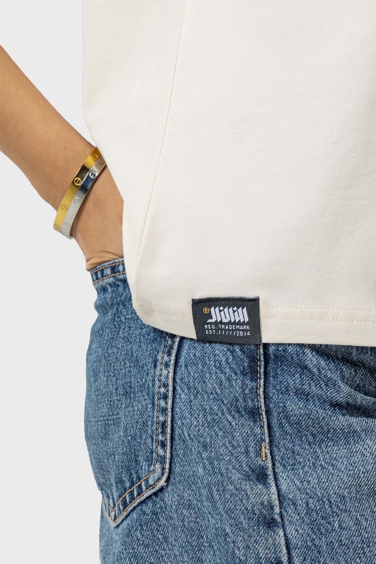 CONTRAST T-shirt