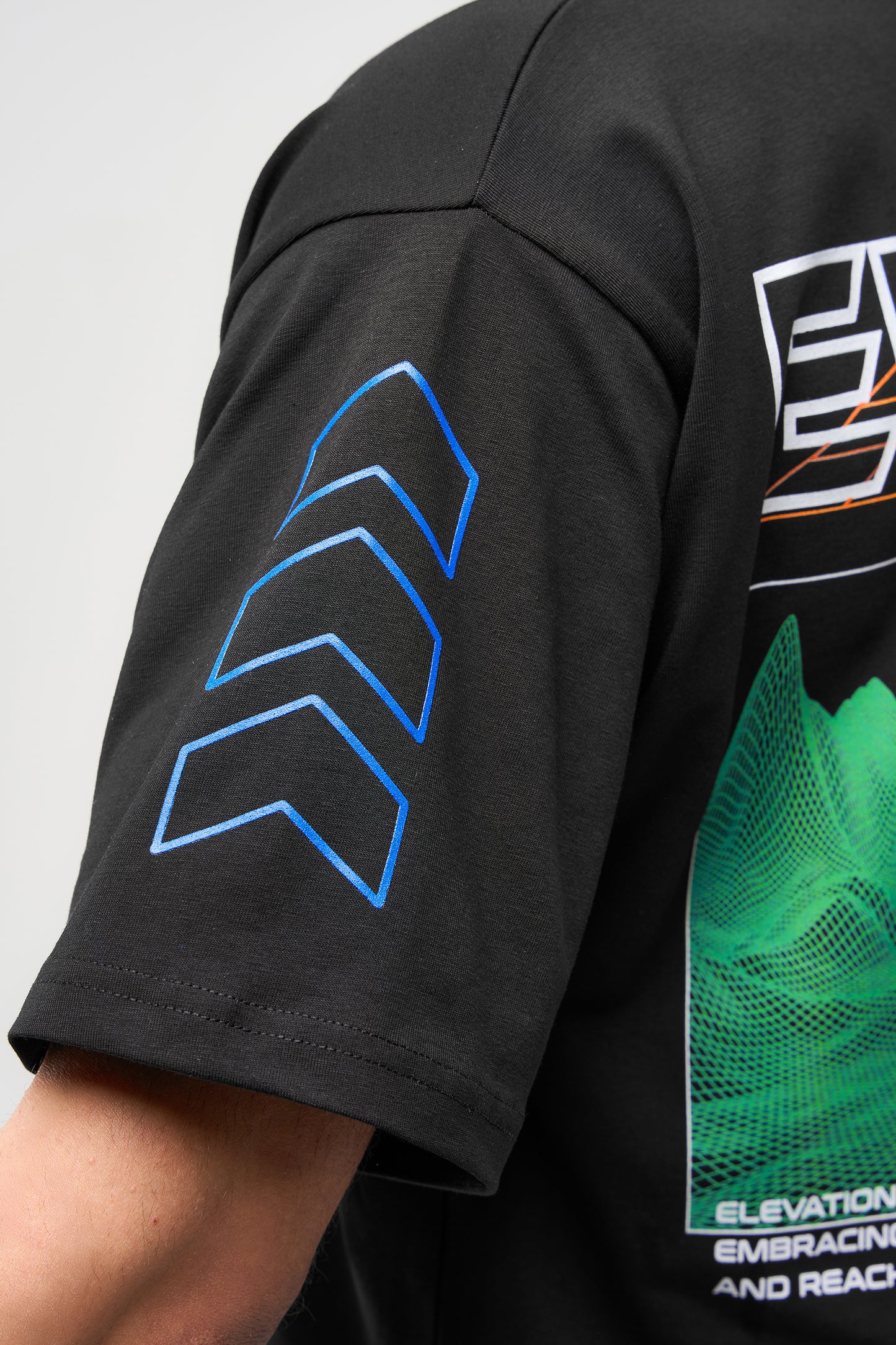 ELEVATE T-SHIRT