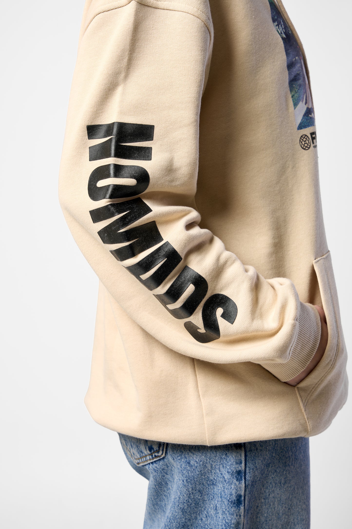 NOMADS HOODIE