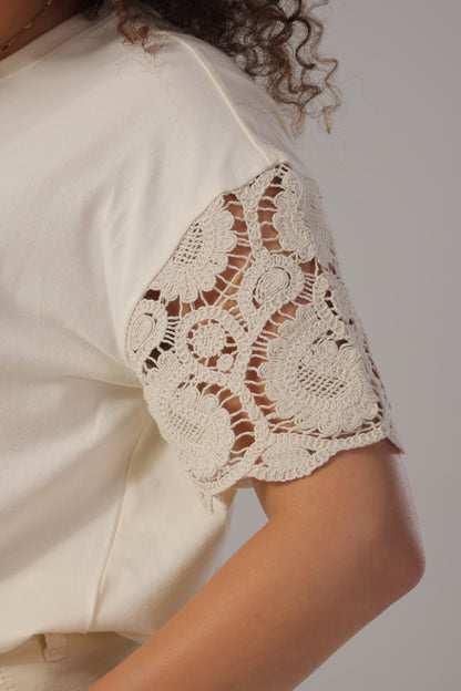 SOMETHING AMAZING T-SHIRT