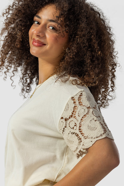 SOMETHING AMAZING T-SHIRT