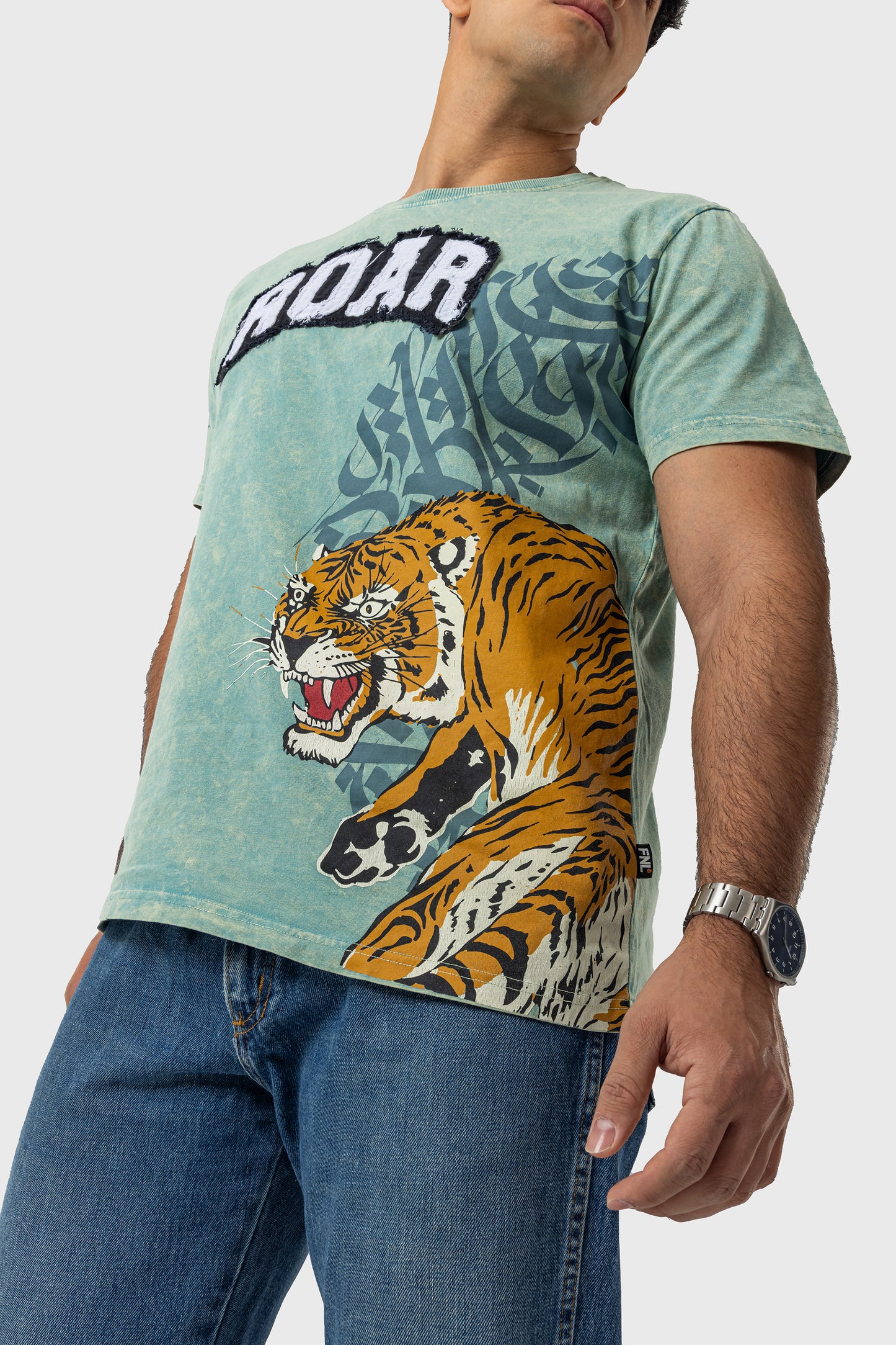 ROAR T-shirt